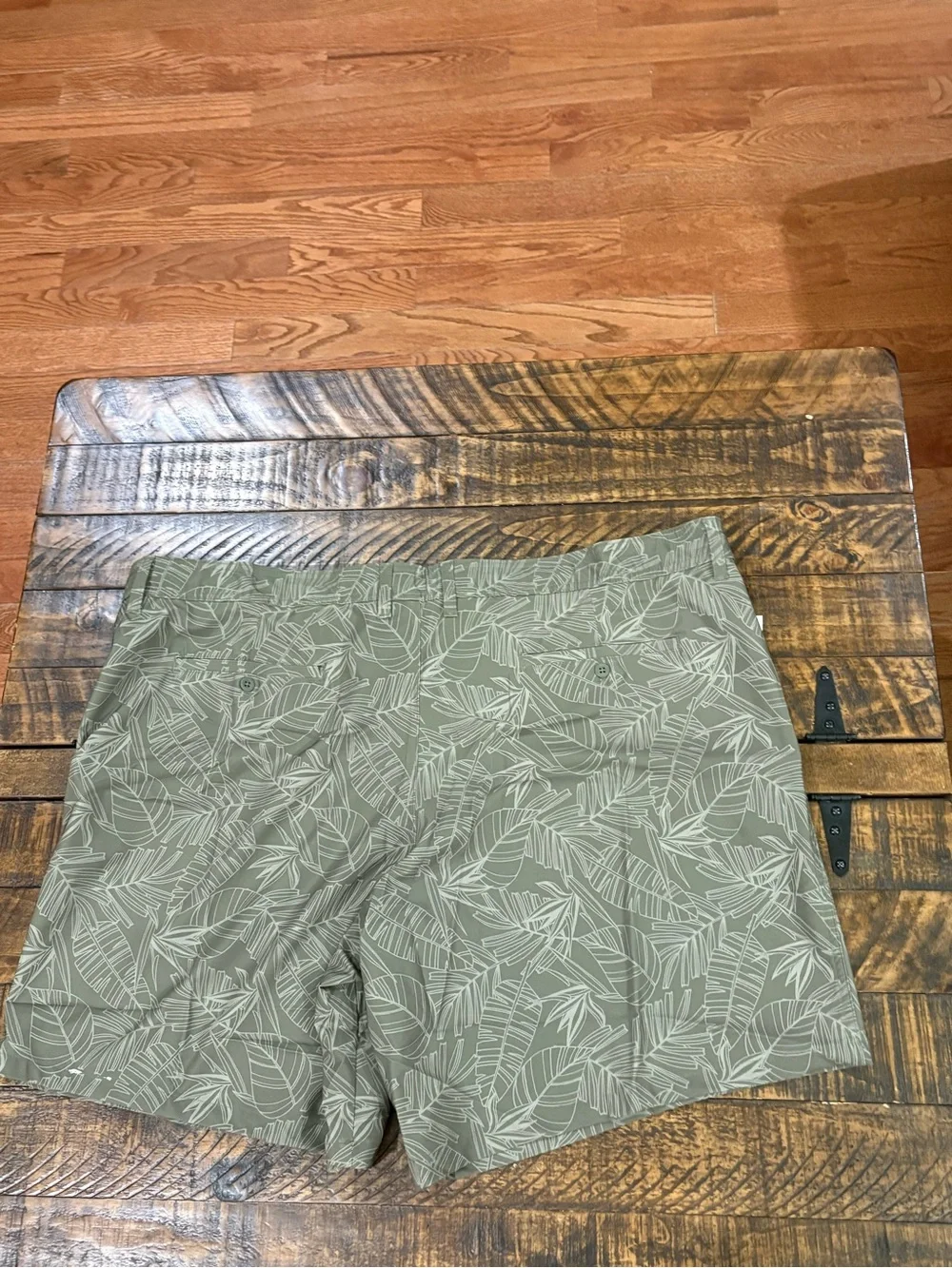 Goodfellow & Co lightweight hybrid
